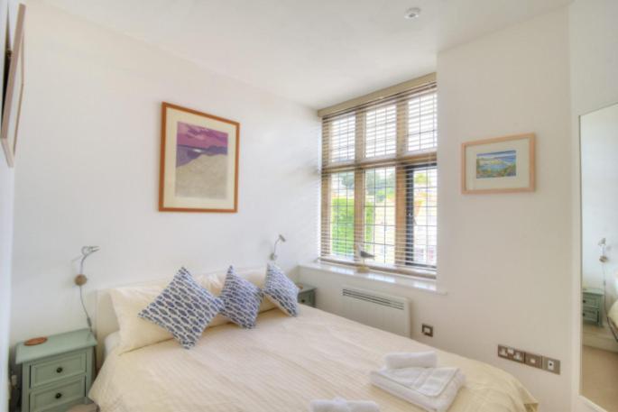 5 Coram Tower Apartment Lyme Regis Exterior photo